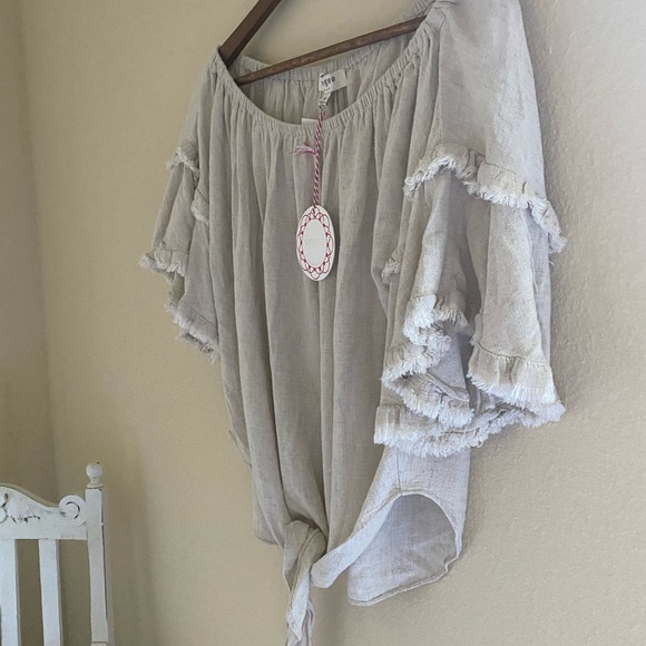 Umgee Linen Blend Top - Picture 2 of 8